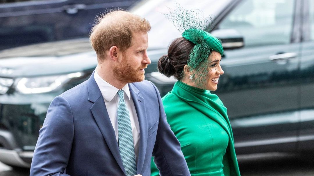 Harry a Meghan na poslední akci jako aktivní členové královské rodiny, mše za Commonwealth ve Westminster Abbey.