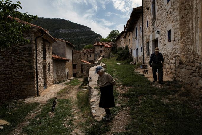 Život v téměř vylidněné vesnici ve Španělsku