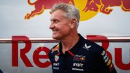 Monopost RB7 pilotoval legendární skotský pilot David Coulthard, vítěz třinácti Velkých cen F1.