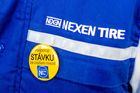 Zaměstnanci pneu továrny Nexen Tire stávkují. Zastavení výroby má stát miliony denně