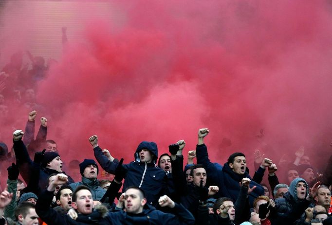 Fanoušci Liverpoolu byli v té době v ráži a dožadovali se druhého gólu v síti domácích.