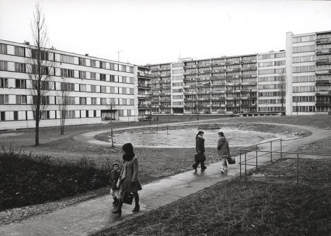 Josef Polák, Vojtěch Šalda (vedoucí projektanti): Sídliště Invalidovna v Karlíně foto: autor neznámý, 1965, Útvar rozvoje hl. m. Prahy