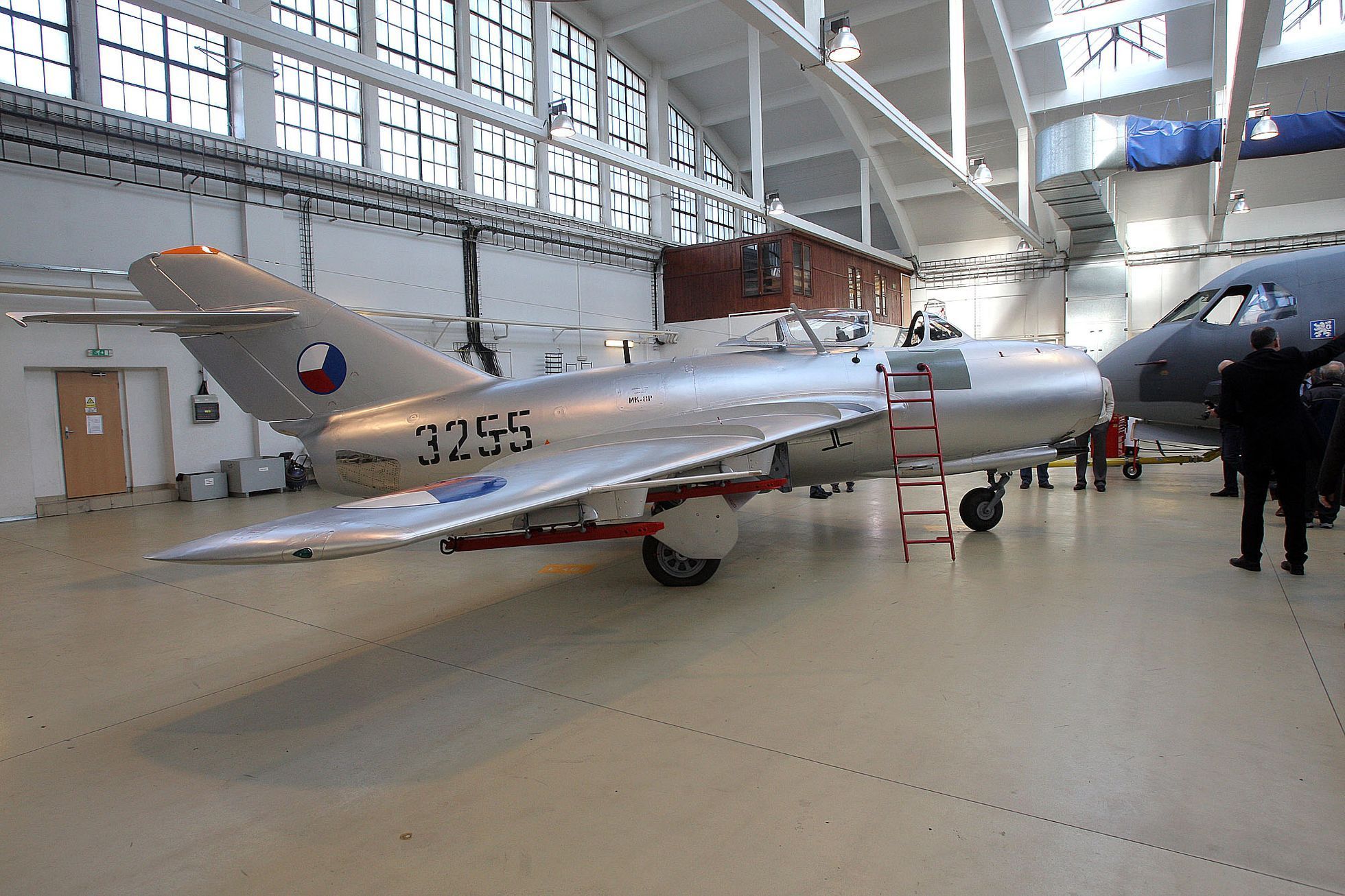 Mig 15bis SB předán po renovaci do leteckého muzea