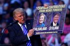 Trump shání peníze na kampaň v zahraničí, porušuje tím volební zákon