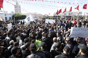 Foto: Tunisko opět bouří. Kvůli vraždě opozičního předáka