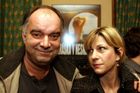 Ondřej Trojan při příchodu na nominační večer. Jím produkovaný film Kráska v nesnázích získal nakonec osm nominací.