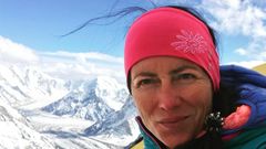 Klára Kolouchová při výstupu na K2