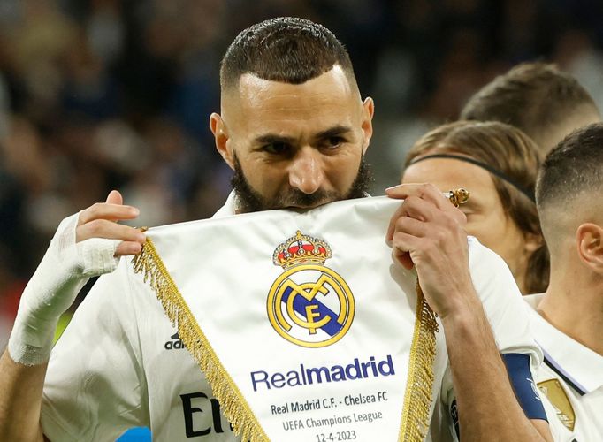 Karim Benzema, kapitán Realu Madrid, před úvodním utkáním čtvrtfinále Ligy mistrů 2022/2023 proti Chelsea