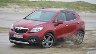 20. místo, 24 218 kusů a meziroční nárůst o 4 procenta - to je vizitka kompaktního SUV Opel Mokka. Na ženevském autosalonu se ukázala modernizovaná verze Mokka X, která se brzy začne prodávat.