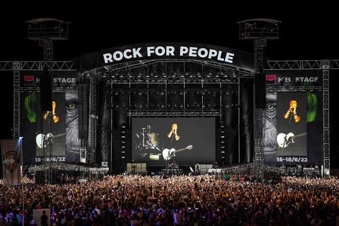 Snímek z koncertu Green Day na festivalu Rock for People.