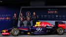 Sebastian Vettel a Daniel Ricciardo představují nový Red Bull RB10 (Horner a Newey)