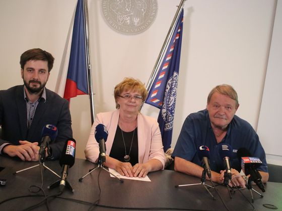 Jan Přáda, Dagmar Žitníková a Martin Engel byli vystoupením ministra zdravotnictví Vlastimila Válka zklamaní.