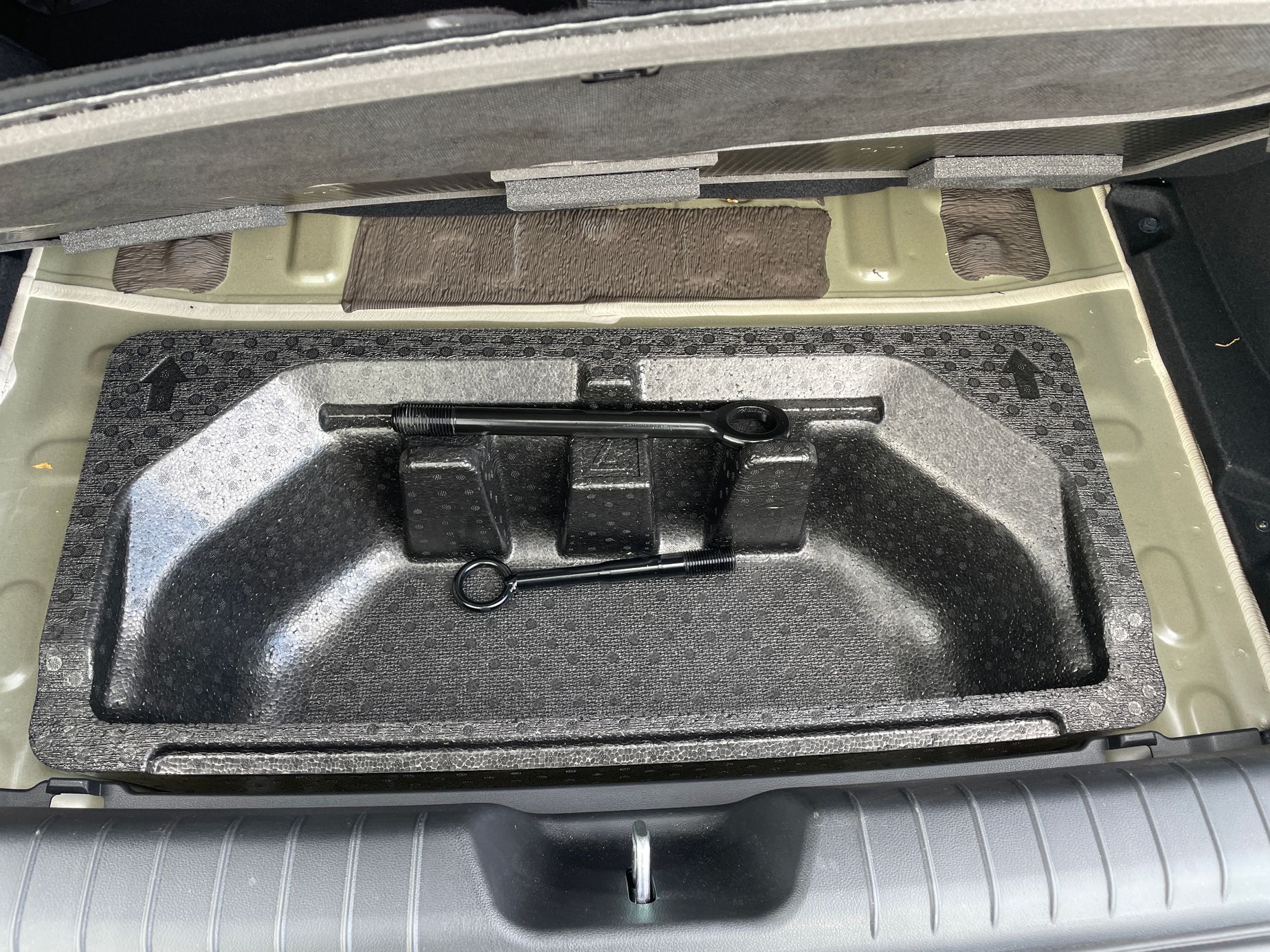 Hyundai Ioniq 6, závěrečný test, DT, servis