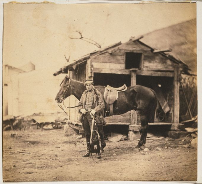 Krymská válka (1853-1856) na fotografiích Rogera Fentona. Počátky válečné fotografie