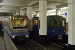 Moskevské metro hlásí největší pokles pasažérů od války