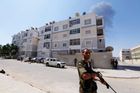 "Čištění" rezidenční čtvrti Abú Salím v Tripolisu bylo ve čtvrtek zvlášť pečlivé...