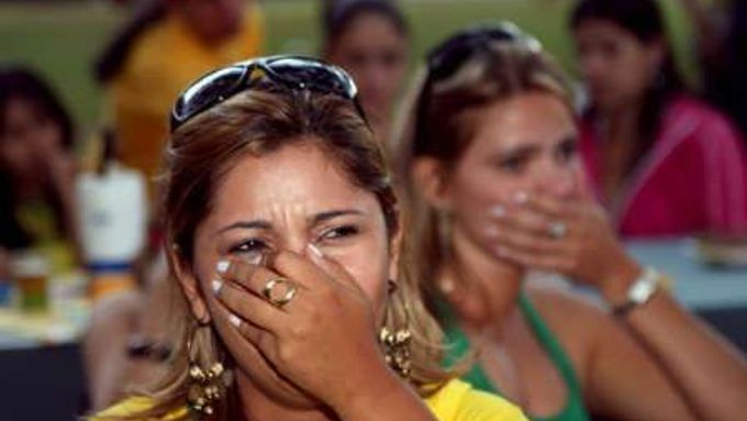 Brazílie pláče. Kanárci vypadli už ve čtvrtfinále