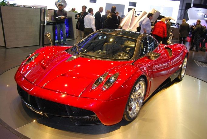 Pagani Huayra.