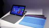 Surface Pro 2 je podle agentury AP určen hlavně profesionálům, kteří žádají schopnosti notebooku v zařízení formátu počítačového tabletu. Upravený stojánek by měl nyní usnadnit používání tabletu na nohou. Model Pro 2 také oproti předchozímu modelu nabízí o 75 procent lepší životnost baterie.