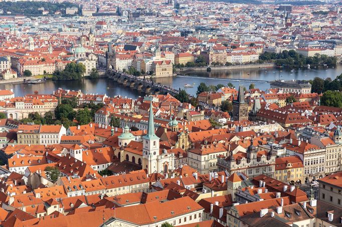 Vltava z výšky III. Od Prahy po Mělník