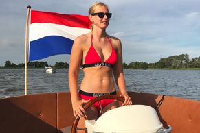 Nizozemská kráska i britská svalovkyně. Formule E sází na ženy