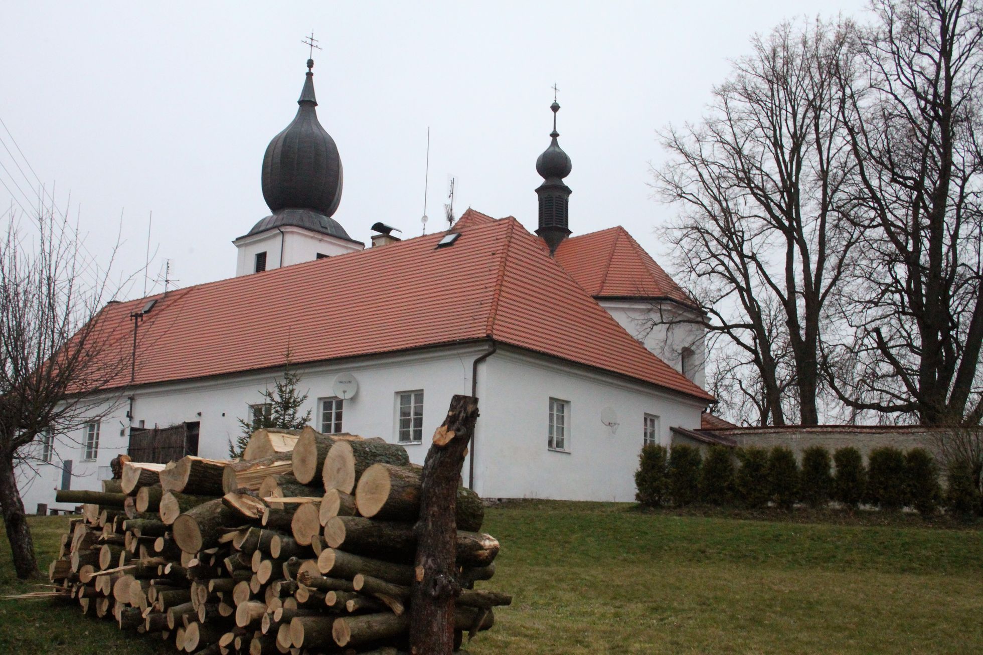 Kostel Povýšení sv. Kříže ve Starém Rožmitále