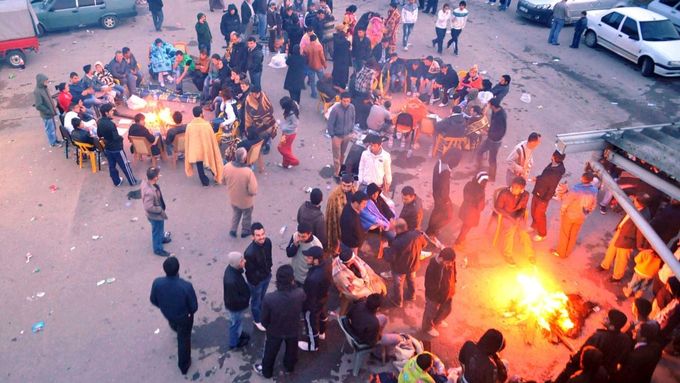 Obyvatele provincie Kütahya na severozápadě Turecka vyděsilo zemětřesení o síle 5,9 stupně Richterovy škály. Nocovali raději na ulici.