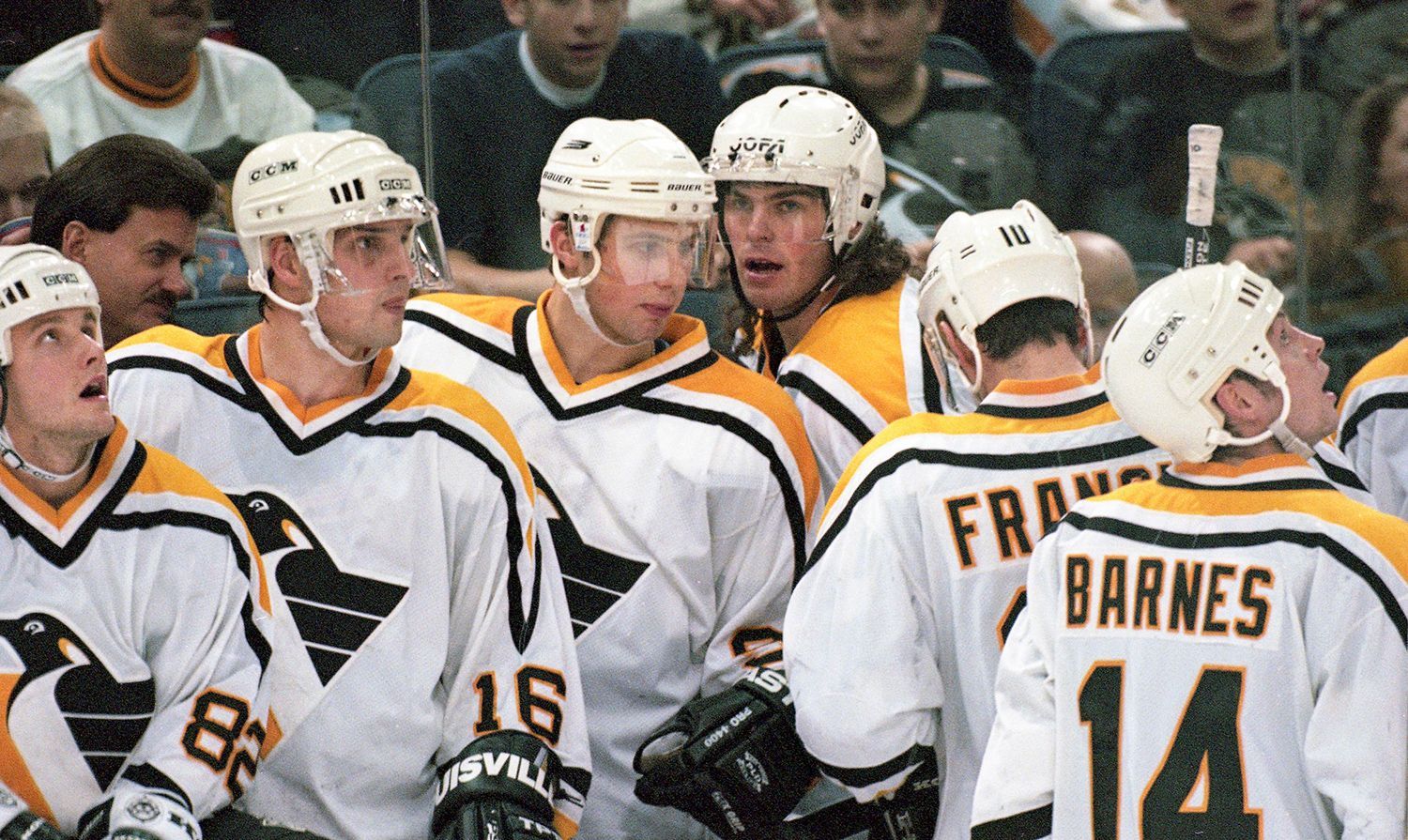 Herbert Slavík: hvězdy českého hokeje, fotoreportáž z NHL v době před OH v Naganu a snímky z Nagana