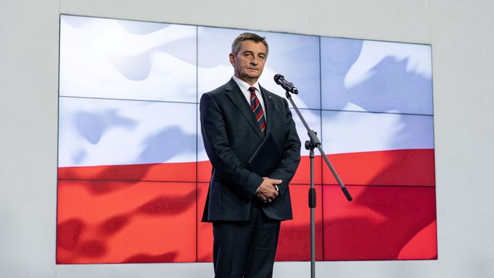 Šéf polského parlamentu odstoupil, využíval vládní letoun k soukromým cestám
