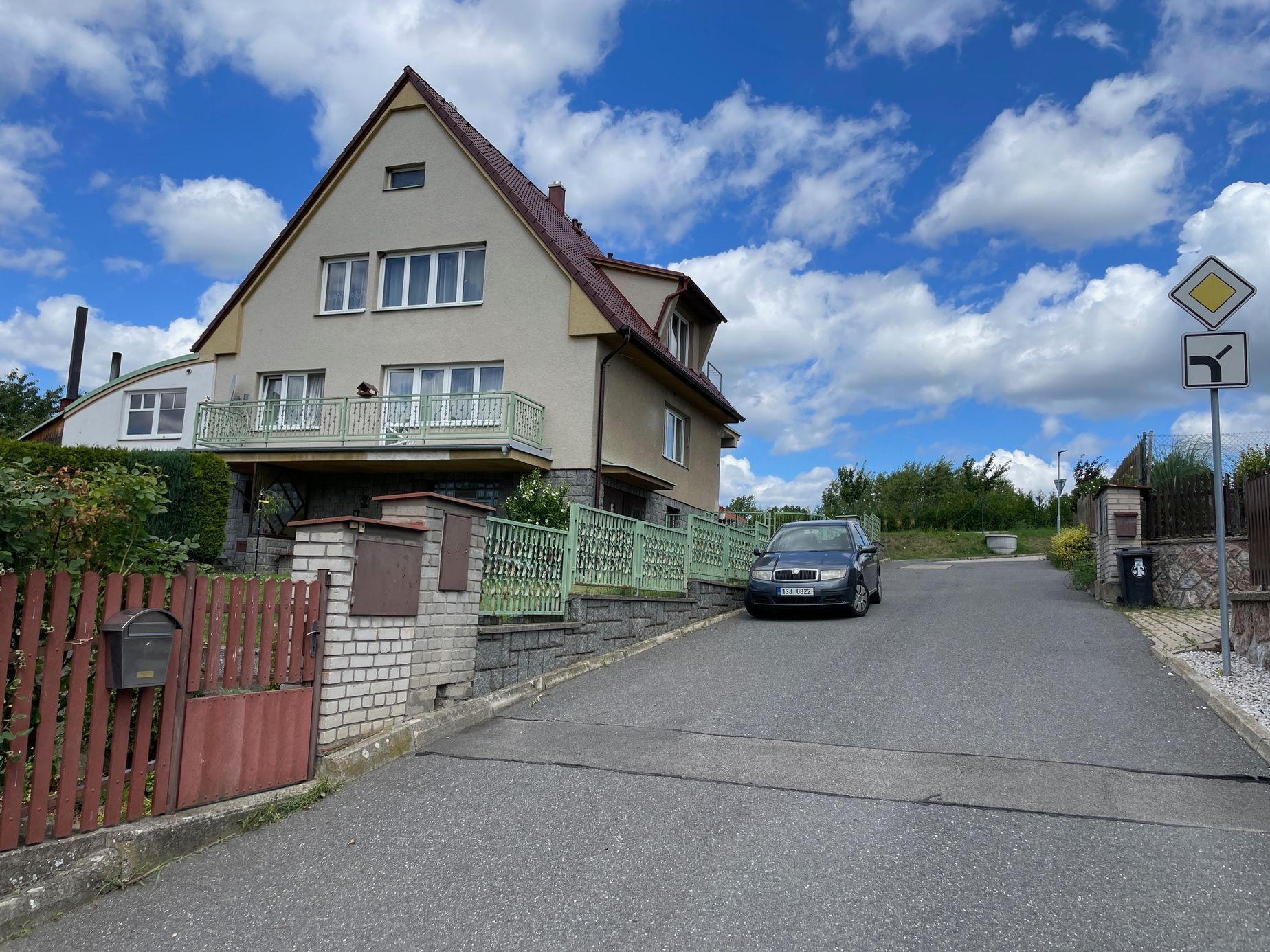 Středočeská obec Křečovice, kde se v roce 1985 natáčela komedie Vesničko má, středisková (23. 7. 2025)