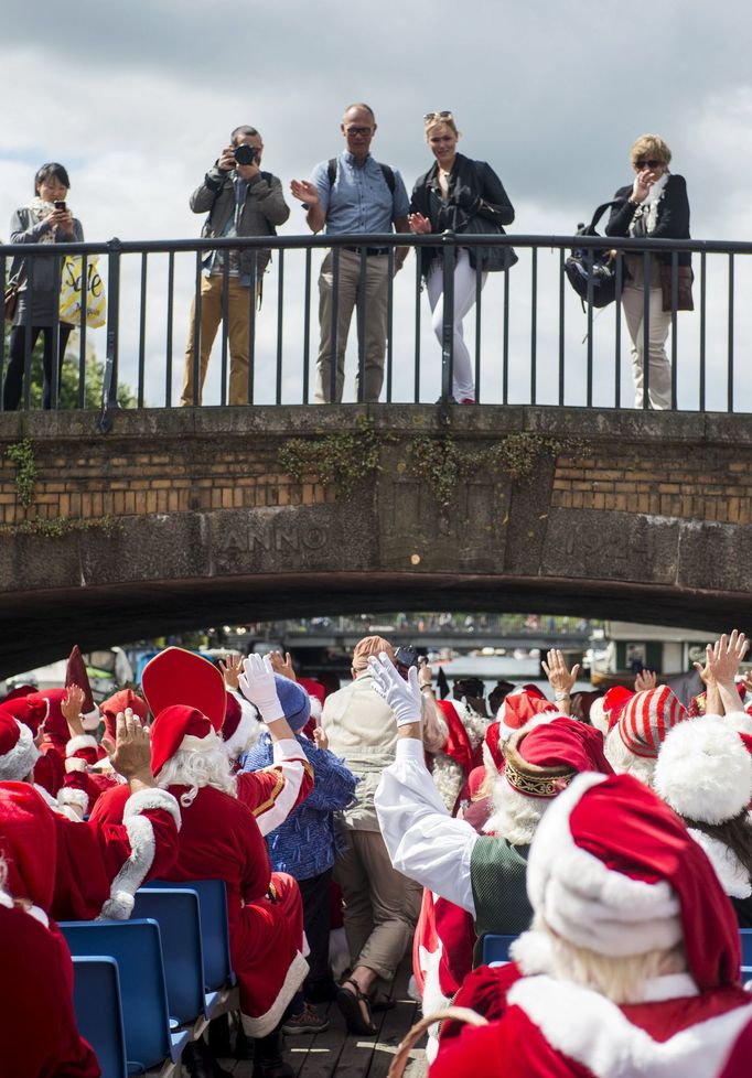 Světový konkres Santa Clausů 2015 v Copenhagenu