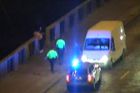 Pražští policisté zachránili muže, který se chtěl oběsit na Hlávkově mostě