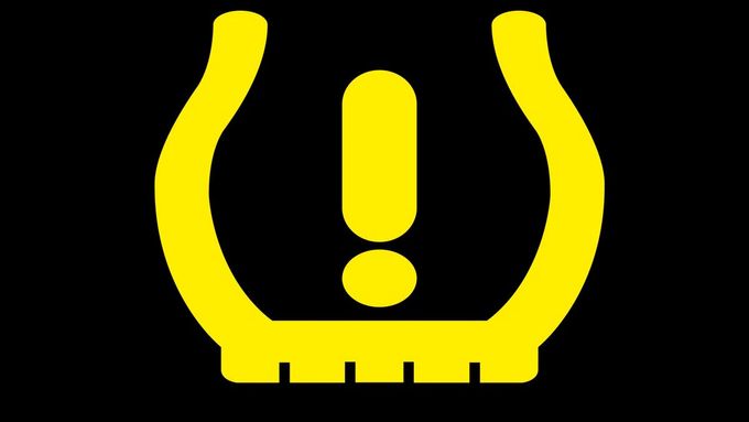 Motorista by si měl včas zjistit, zda jeho vůz využívá systém přímého či nepřímého měření tlaku v pneumatikách.