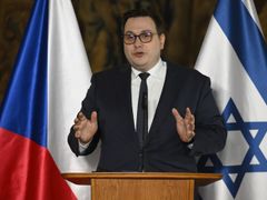 Ministr zahraničí Jan Lipavský na tiskové konferenci s izraelským ministem zahraničí Gideonem Saarem, 28. listopadu 2024, Praha.
