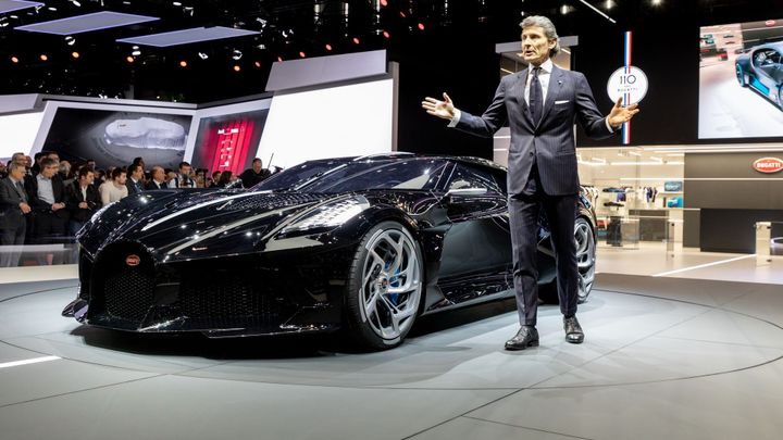 Nejdražší auto světa odhaleno. Bugatti La Voiture Noire stojí přes čtvrt miliardy