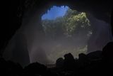 Gigantickou jeskyni Son Doong objevil místní obyvatel Ho-Khanh v roce 1991.