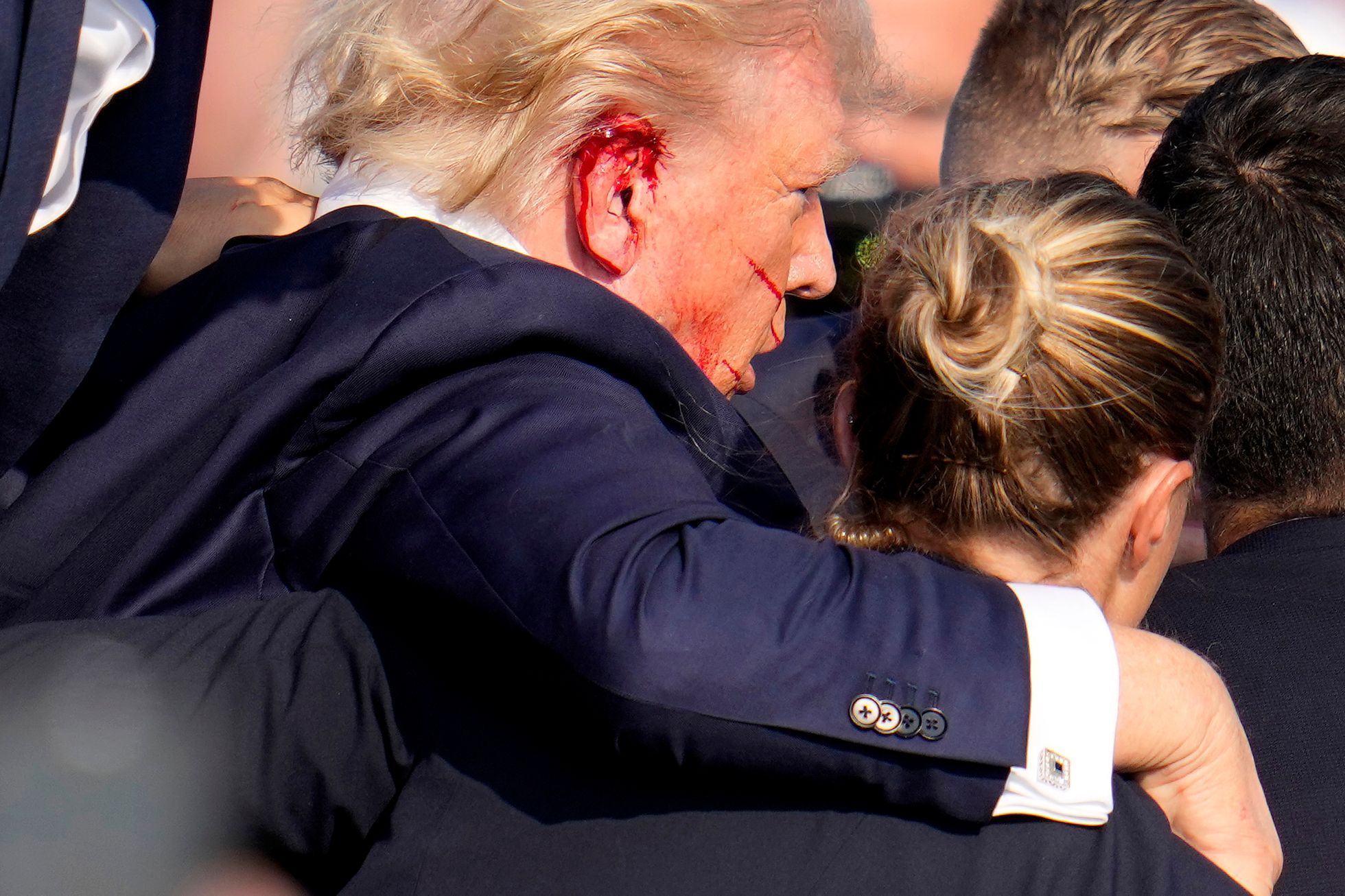 Donald Trump střelba mítink