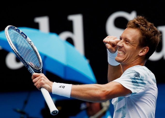 Tomáš Berdych při vítězném čtvrtfinále Australian Open s Rafaelem Nadalem.