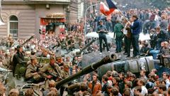 21: srpen 1968: Okupanti u Rozhlasu
