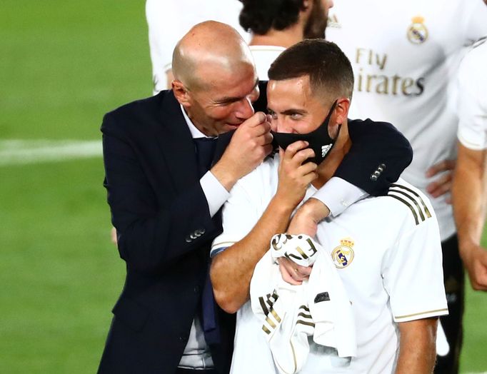 Real Madrid slaví zisk 34. titulu ve španělské lize, Zinedine Zidane a Eden Hazard