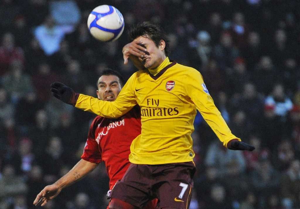 Tomáš Rosický v zápase FA Cupu proti Leytonu Orient