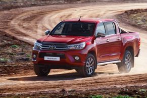 Foto: 20 aut, kterým se daří v exotických zemích. Bodují hlavně pick-upy, Toyota ovládá svět