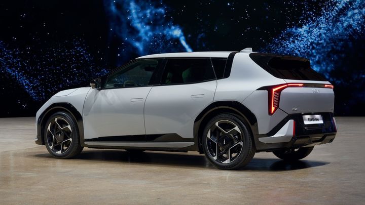  Kia