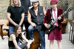 Bubeník skupiny AC/DC Rudd je obviněn z přípravy vraždy