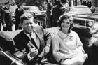 Kdo zavraždil Kennedyho? Zveřejnění tajných dokumentů se blíží, CIA tomu brání, tvrdí kongresman