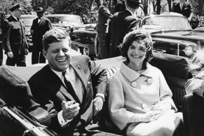 Snímky z archivu: Atentát udělal z JFK legendu