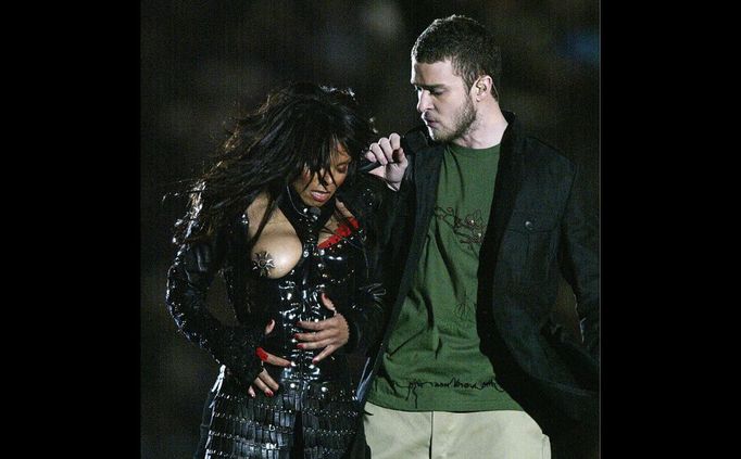 NFL, Super Bowl 2004: Janet Jackson a Justin Timberlake