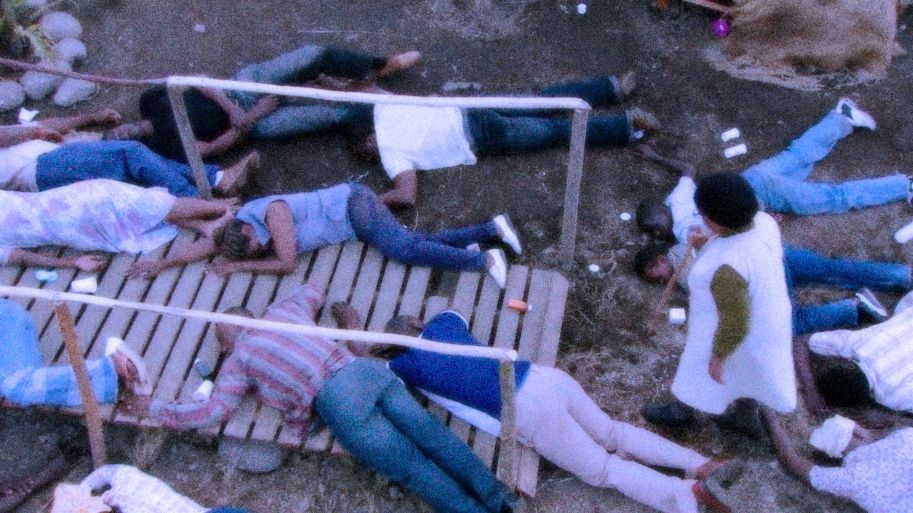 Nepoužívat / Jednorázové užití / Fotogalerie / Jonestownský masakr / Youtube