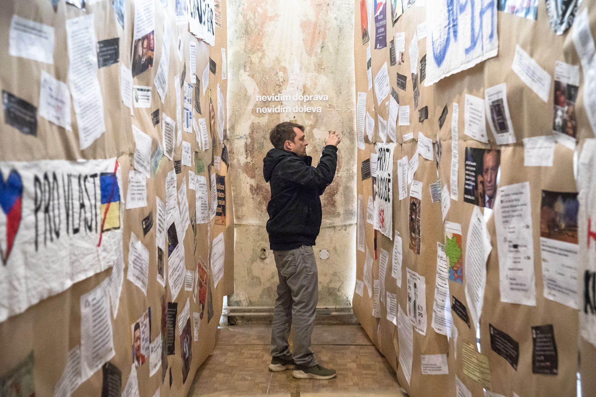 Výstava studentského umění Pokoje 2022