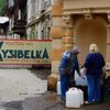 Chátrající lázně Kyselka